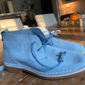 Hush puppies blue shoes